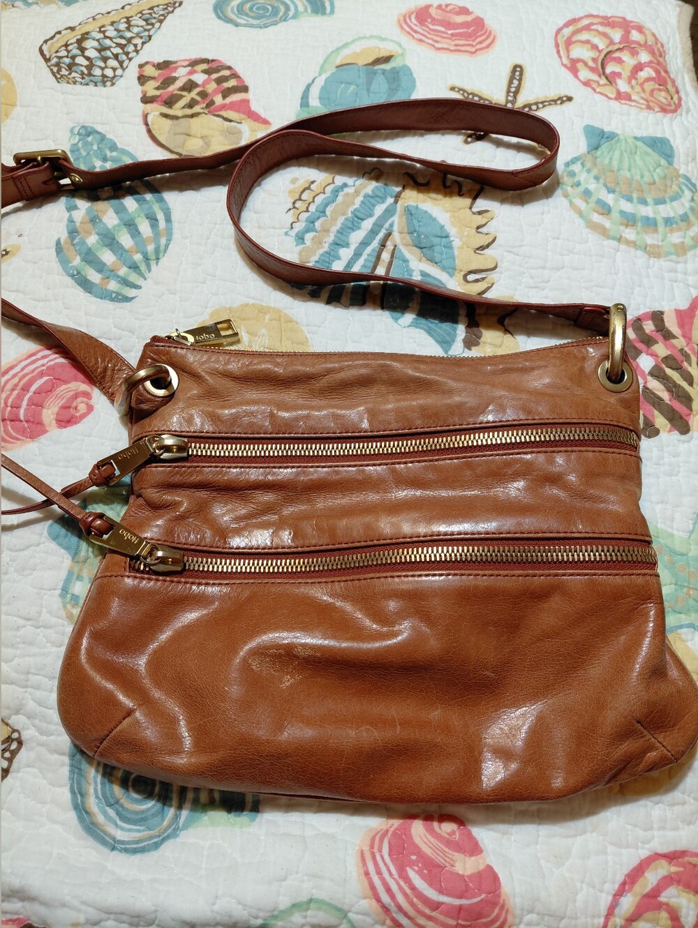Hobo The Original Mara Crossbody Purse Burgundy Genuine Leather